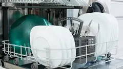 Četiri kuhinjska pribora koja se ne bi smjela prati u perilici posuđa.