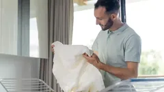 Koliko često prati posteljinu u jesen i na kojoj temperaturi da smanjite grinje